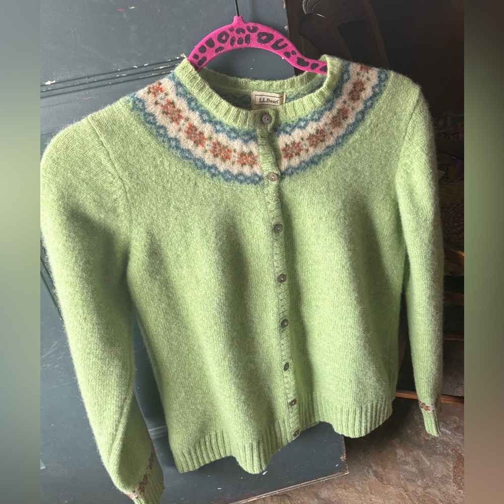LL Bean Meadow Green Fair Isle Cardigan -Sweaters- SZ Med. Mint! R $175+ - Picture 12 of 12